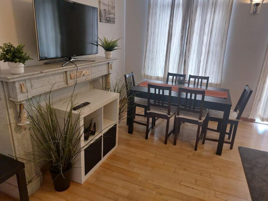Charming 1-Bedroom Apartment Bruxelas Exterior foto